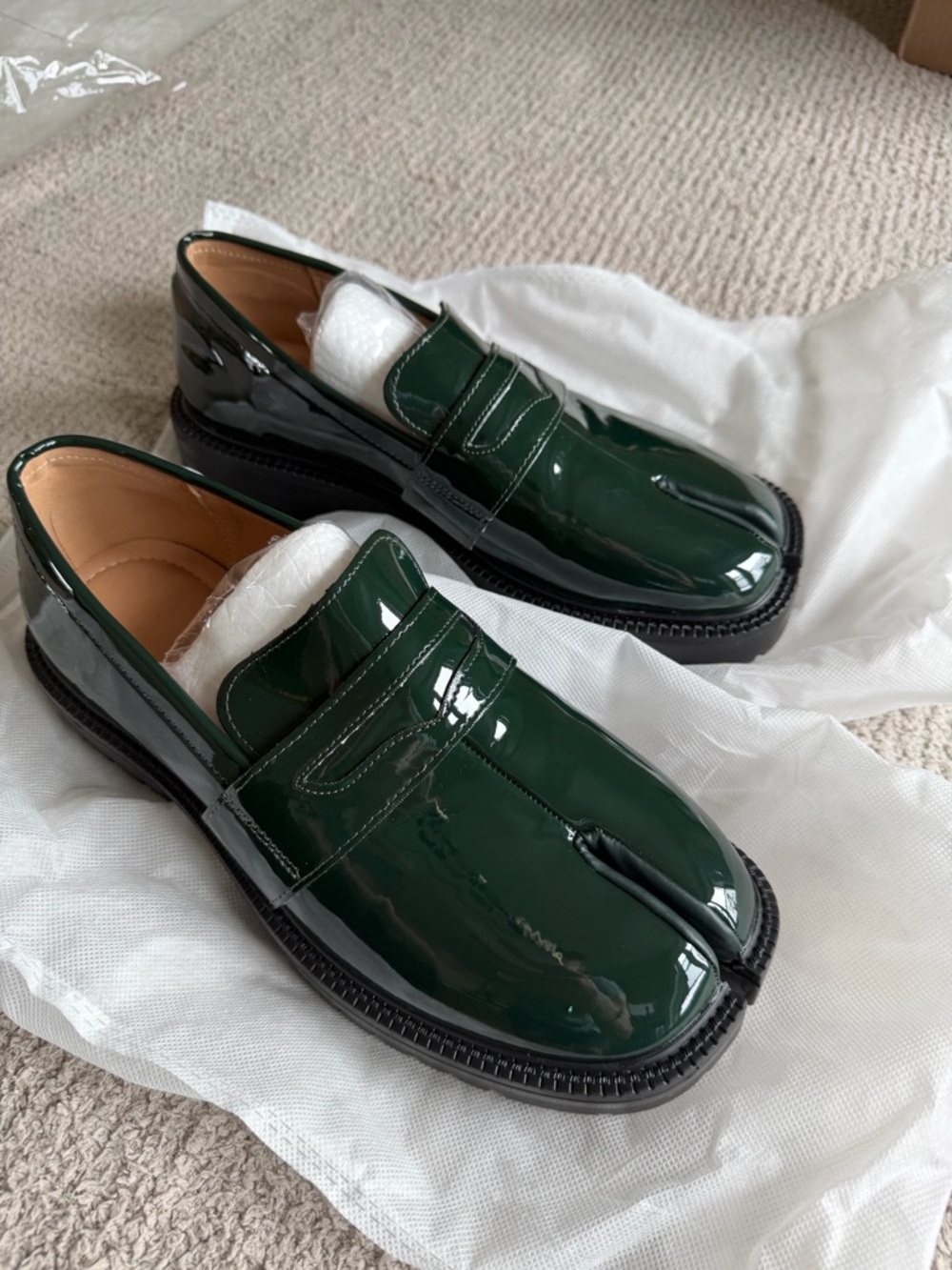 Men's Dark Green Patent Leather Split-Toe Loafers